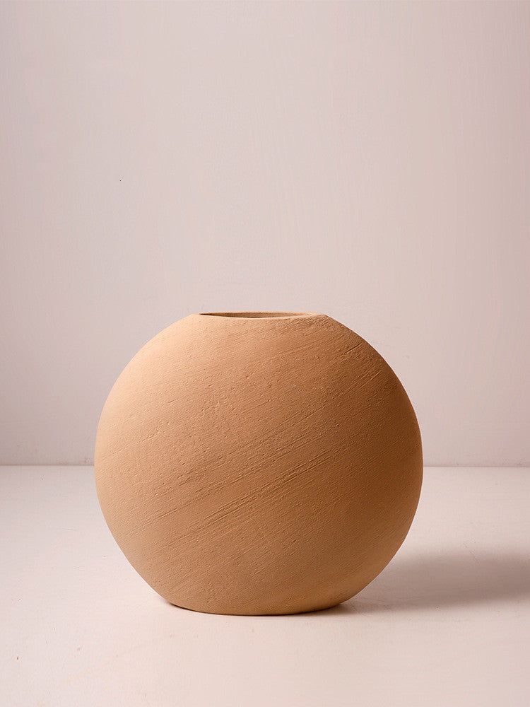 Curved Earth-Tone Nordic Vase